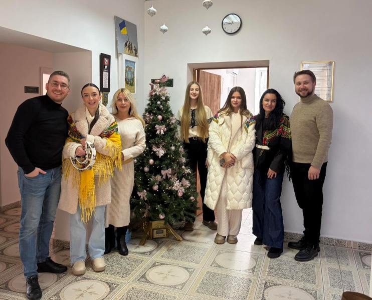 Представники колективу ТНПУ